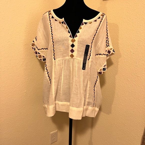 Lucky Brand Tops - 🔥 sale 🔥 NWT! Lucky brand embroidered shirt in size Large